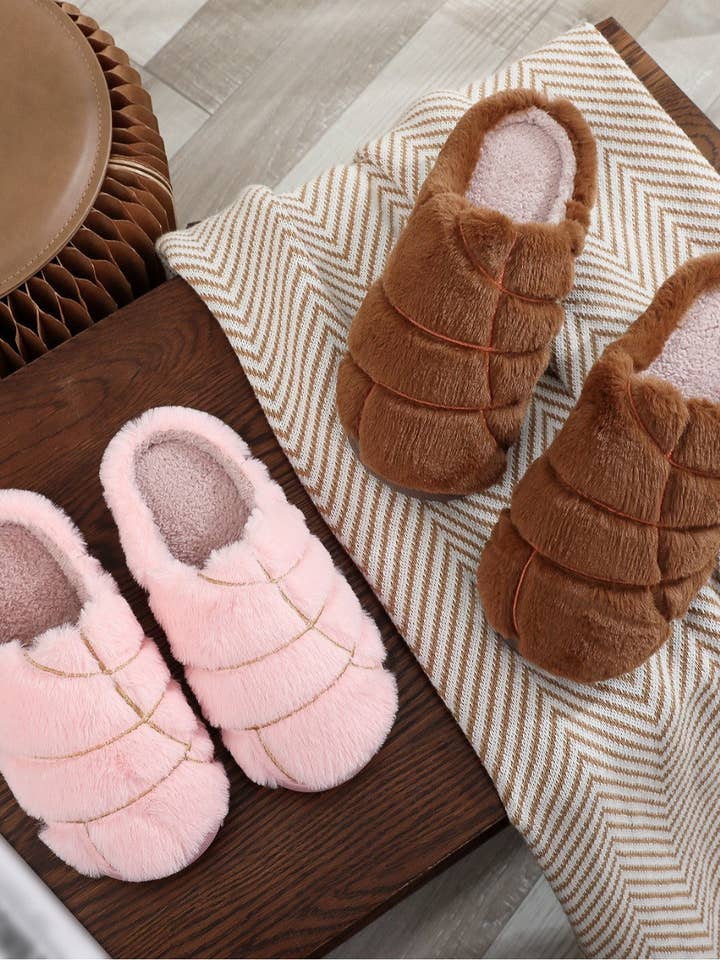 Chaussons doux et moelleux de couleur unie pour la vente par VividLux