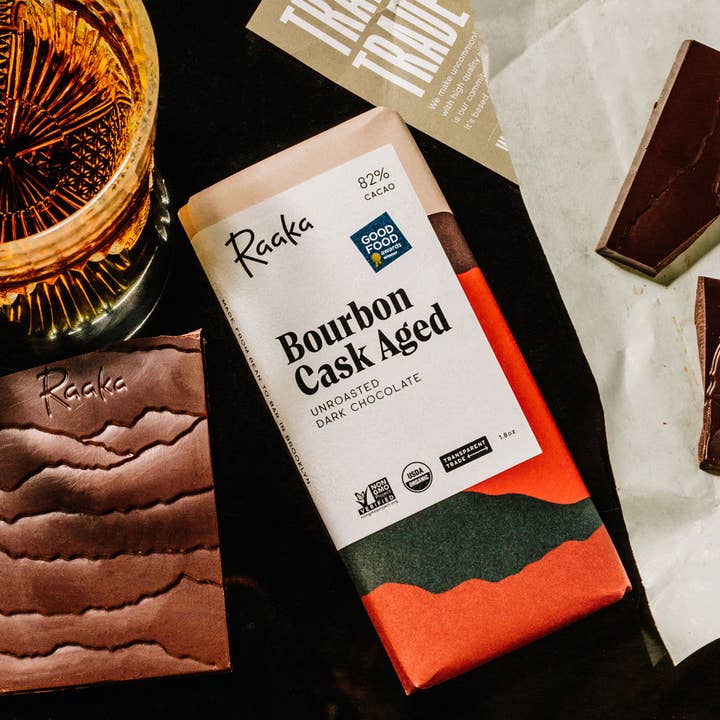 Raaka Chocolate - Venta al por mayor Chocolate - Barra de chocolate envejecido con barrica de Bourbon 82%