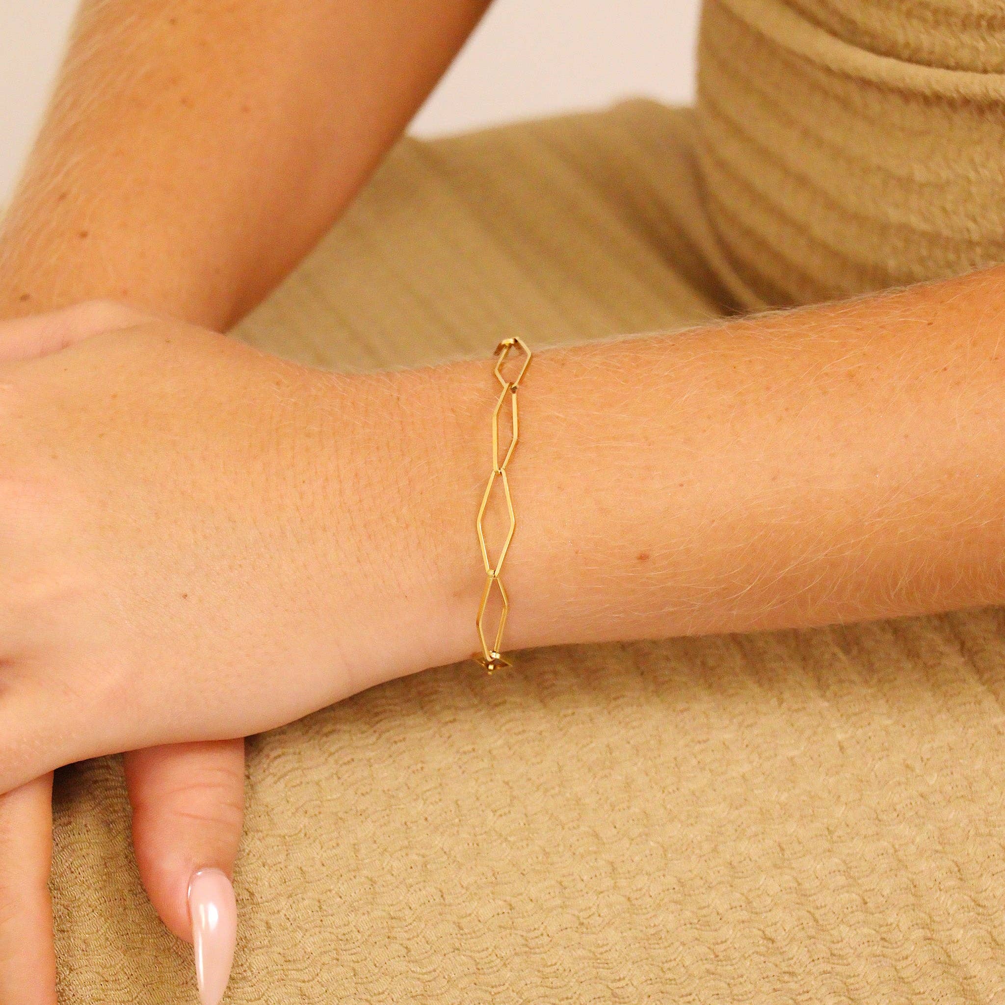 WJW - Wholesale Link & Chain Necklace - 18K Gold PVD Stainless Steel Diamond Paperclip Chain - By The Foot / SPL10181