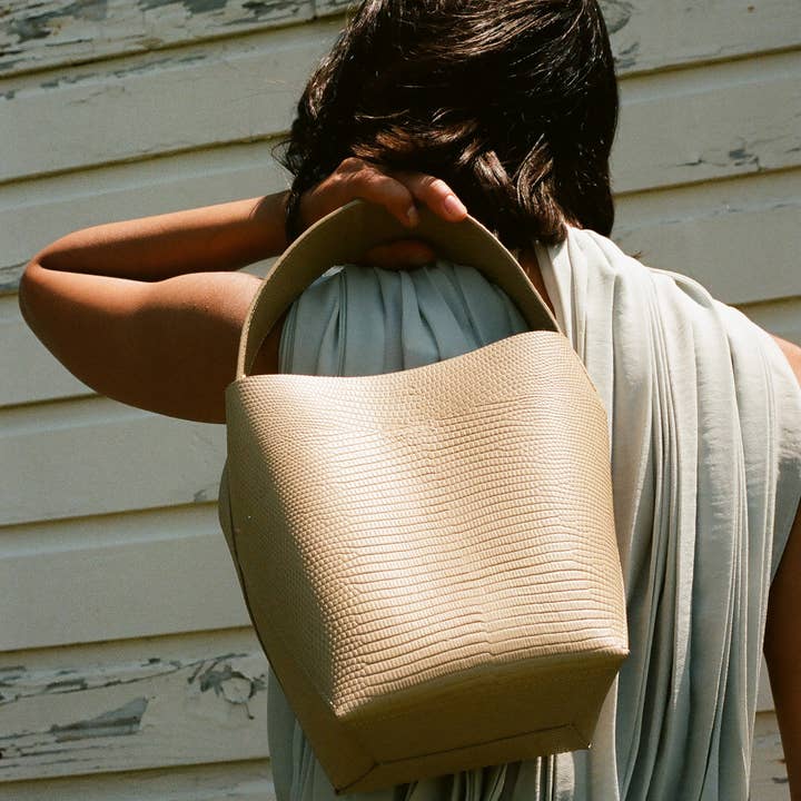 Nº49 Cross Handle Bucket - Sand Lizard for wholesale by Imago - A