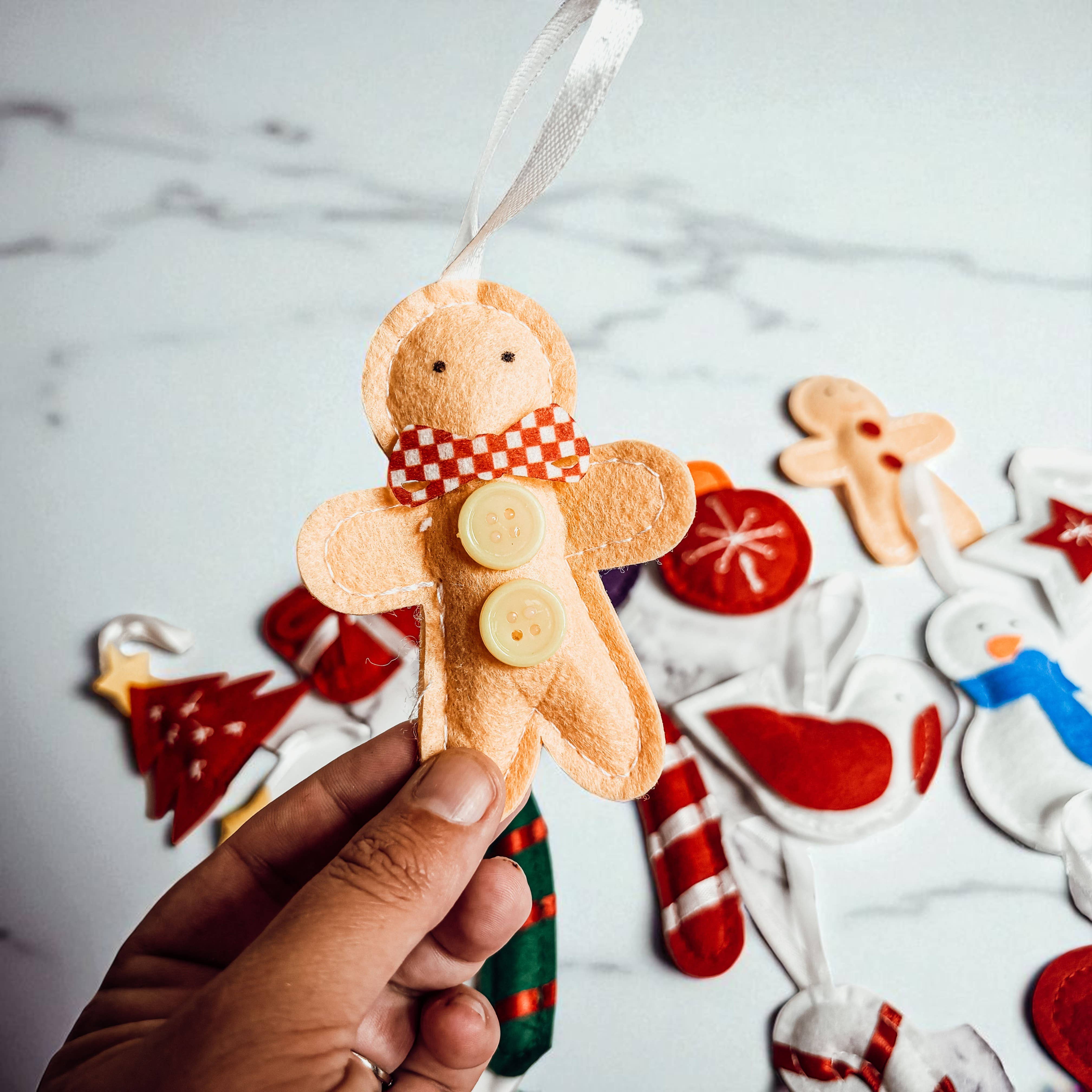 Gia Roma - Vente Calendriers de l'avent - Calendrier de l'Avent en feutre avec ornements en peluche faits à la main réutilisables6