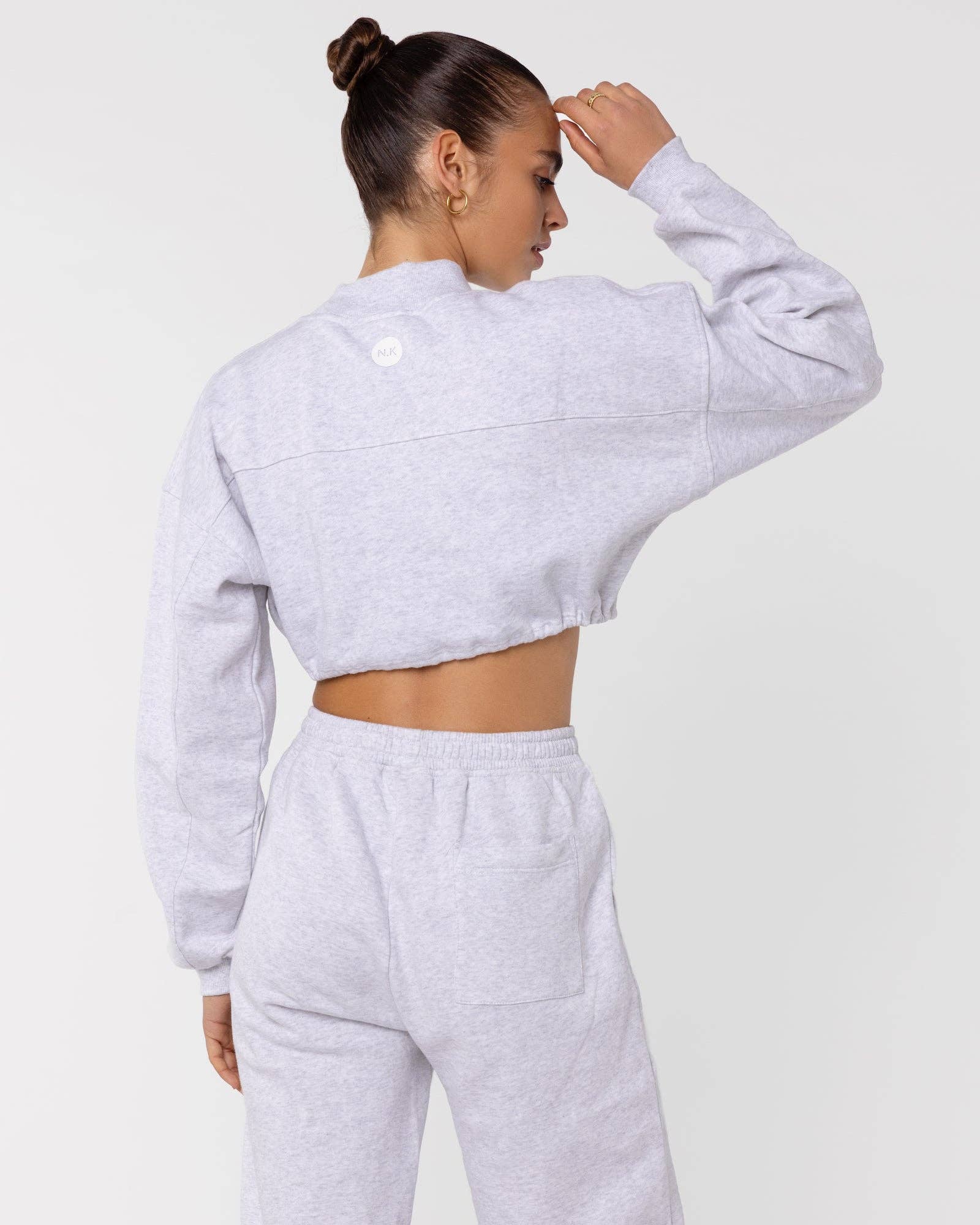 Nicky Kay - Wholesale Sweatshirt – Women's - Organic Cotton Cropped Sweatshirt3