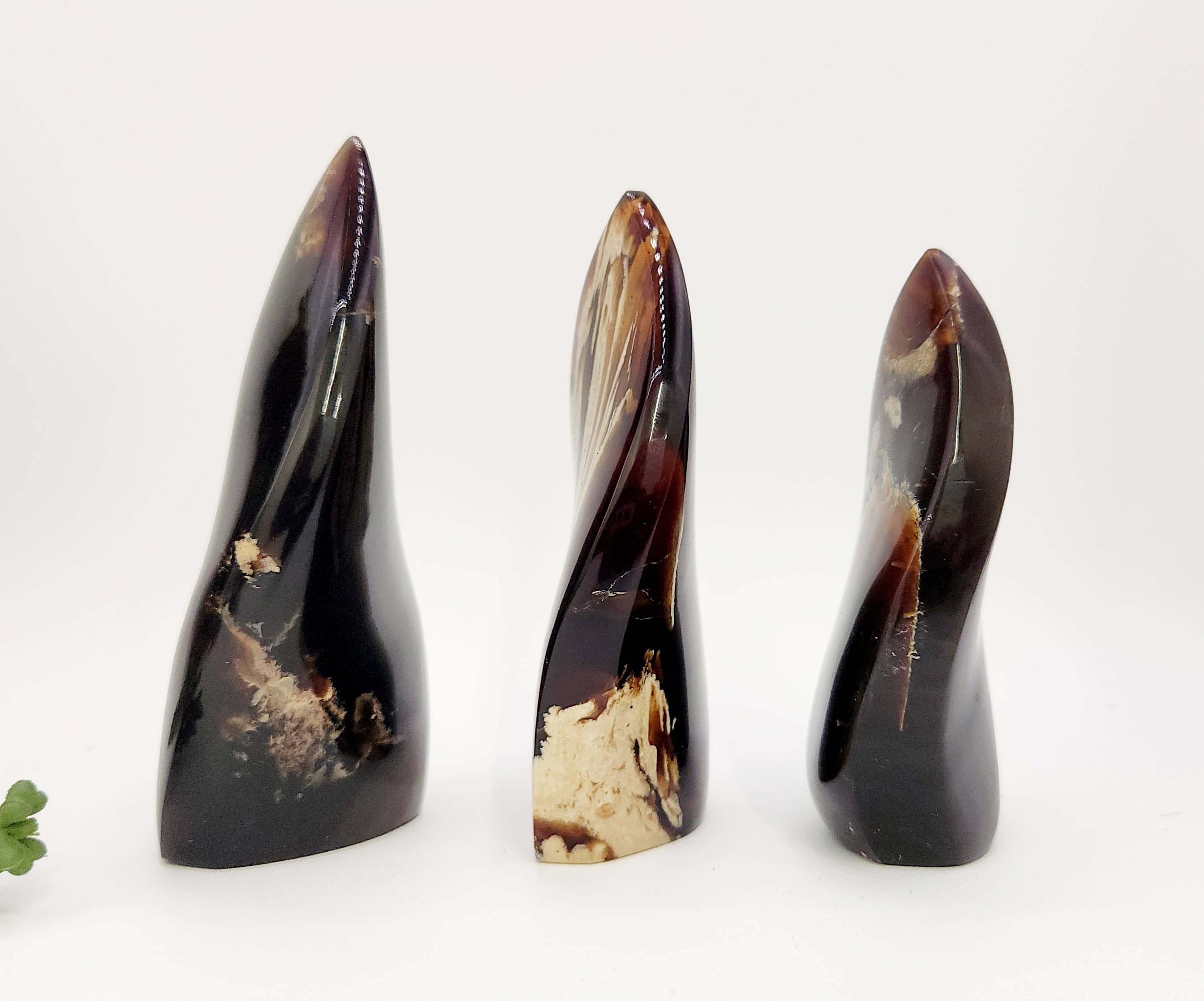 Meraki Gemstones - Wholesale Spirituele steen/kristal - Vrije vorm amber in vlamvorm uit Indonesië (ca. 8,9-10 cm hoog)2