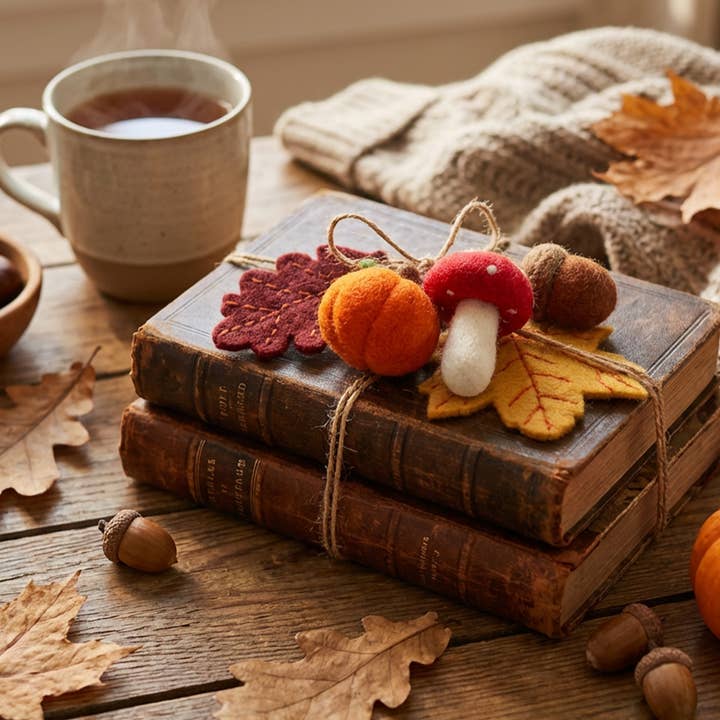 Passeggiate nei boschi fatte a mano in feltro (set di 5) decorazioni autunnali per la vendita all'ingrosso da parte di Felt So Good