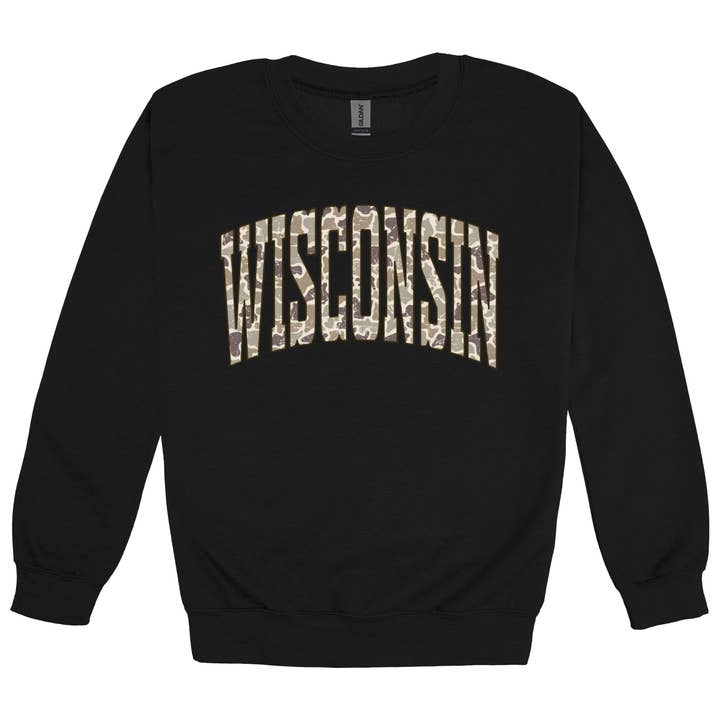 Wisconsin Tarnmuster Rundhals-Sweatshirt für den Großhandel von Made on Main, A Port's Cozy Corner Brand