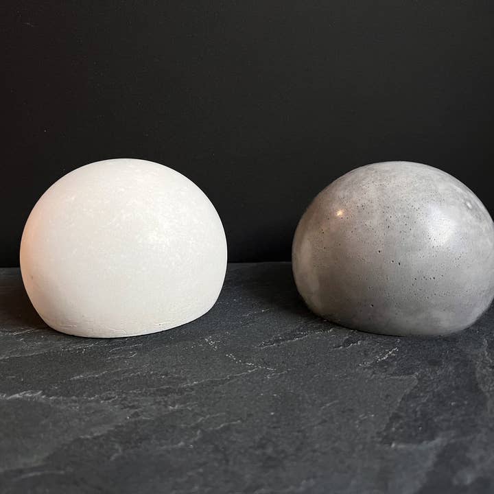 Minimal Loot Design – Suporte para livros por atacado – Suporte para livros em esferas em betão, escultura em bola redonda, decoração de prateleira de pedra, Orbe de cimento, Peso papel, Porta-livro industrial, Decoração de escritório minimalista