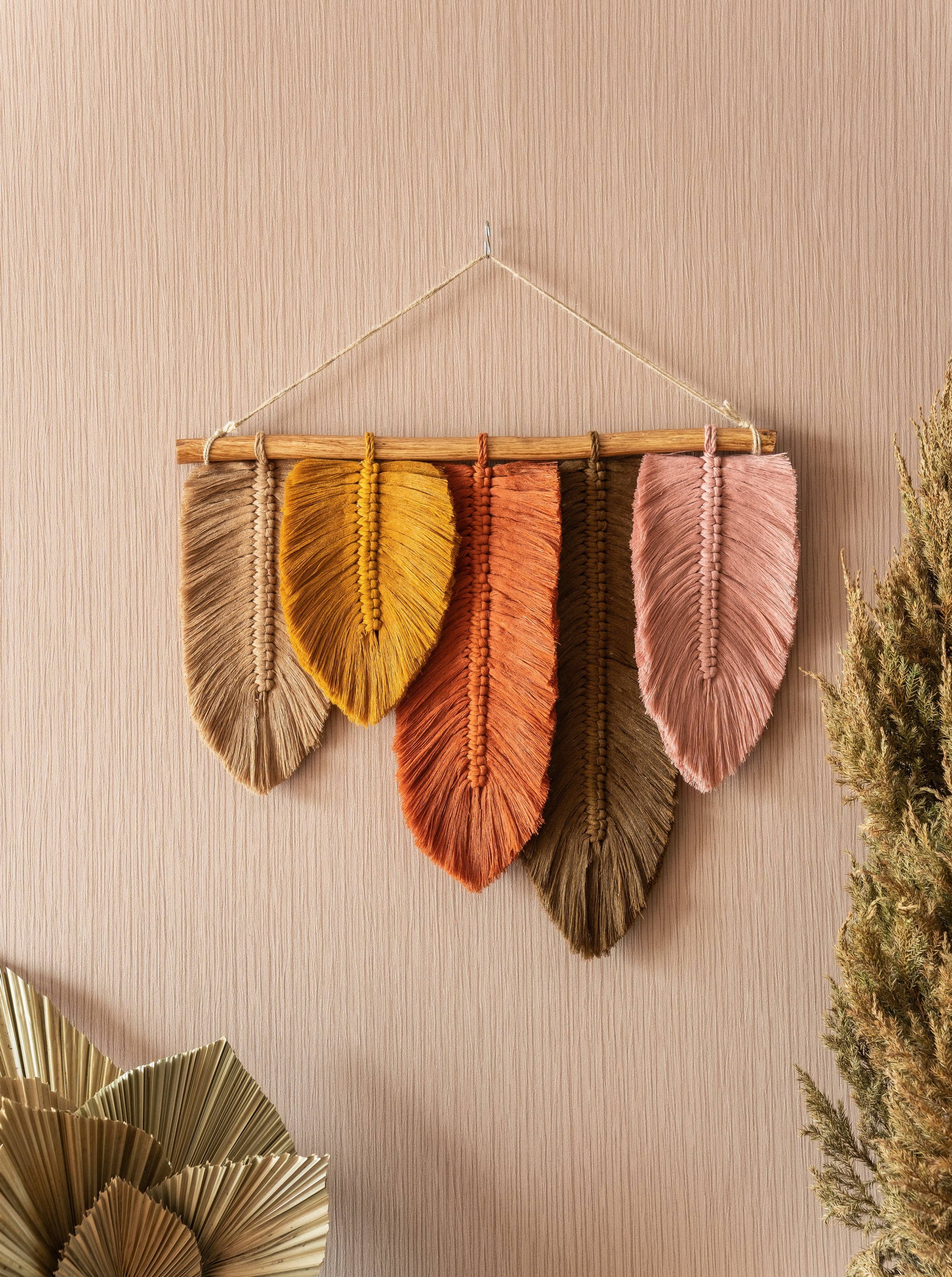 HeartCrafted - Wholesale Decorative Tassel/Wall Drop - Feather Macrame Wall Hanging L049