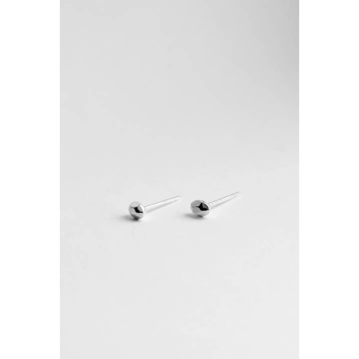 Kara Yoo - Wholesale Stud/Post Earrings - Tiny Pebble Studs
