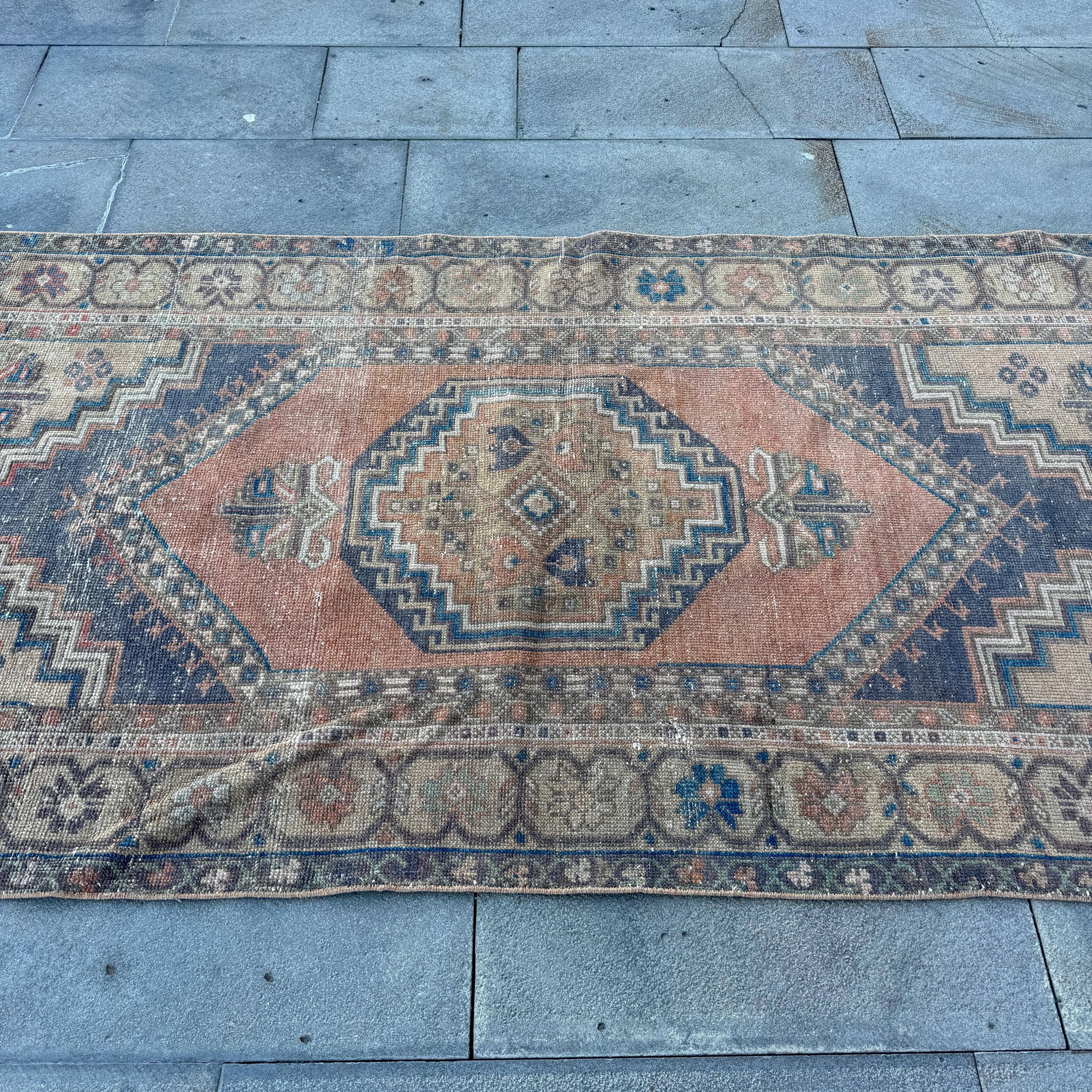 The Loom Wholesale - Wholesale Area Rug - Vintage Turkish Anatolian Area Rug 4x7 ft9