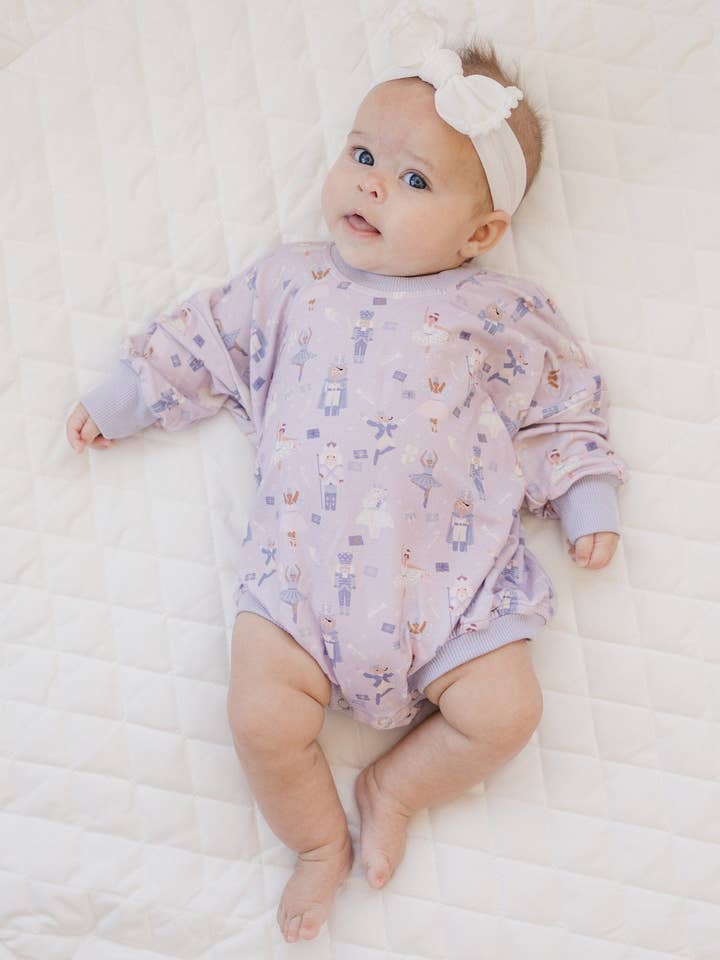 Pagliaccanoci in bambù a bolle per la vendita all'ingrosso da parte di Little Joy Co.