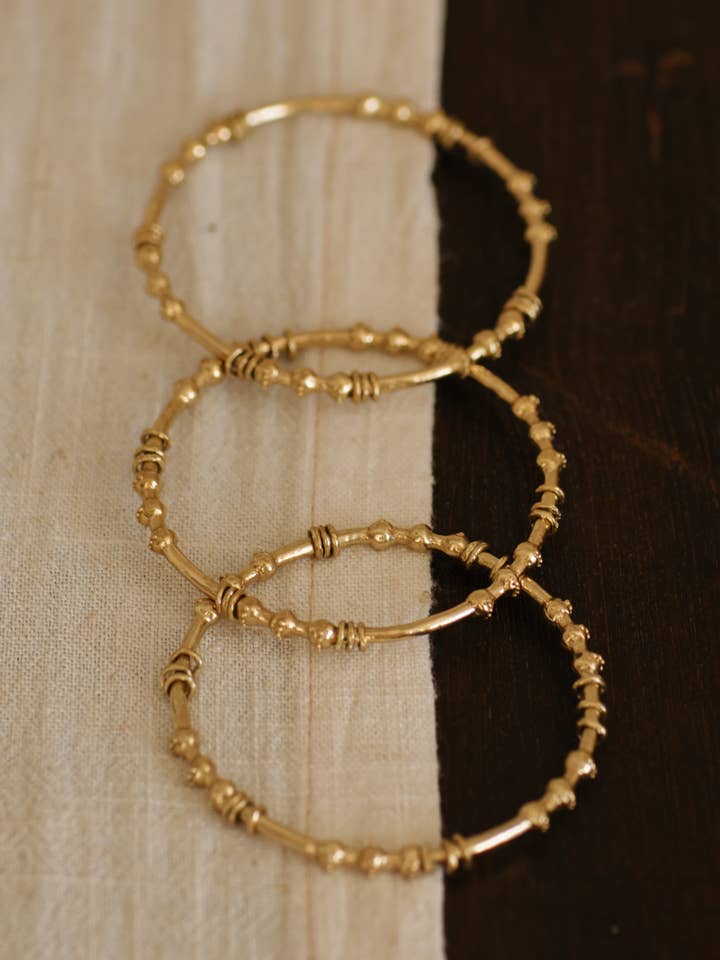 Kavani armbåndssæt - Messing for engroshandel hos Nakila Collective