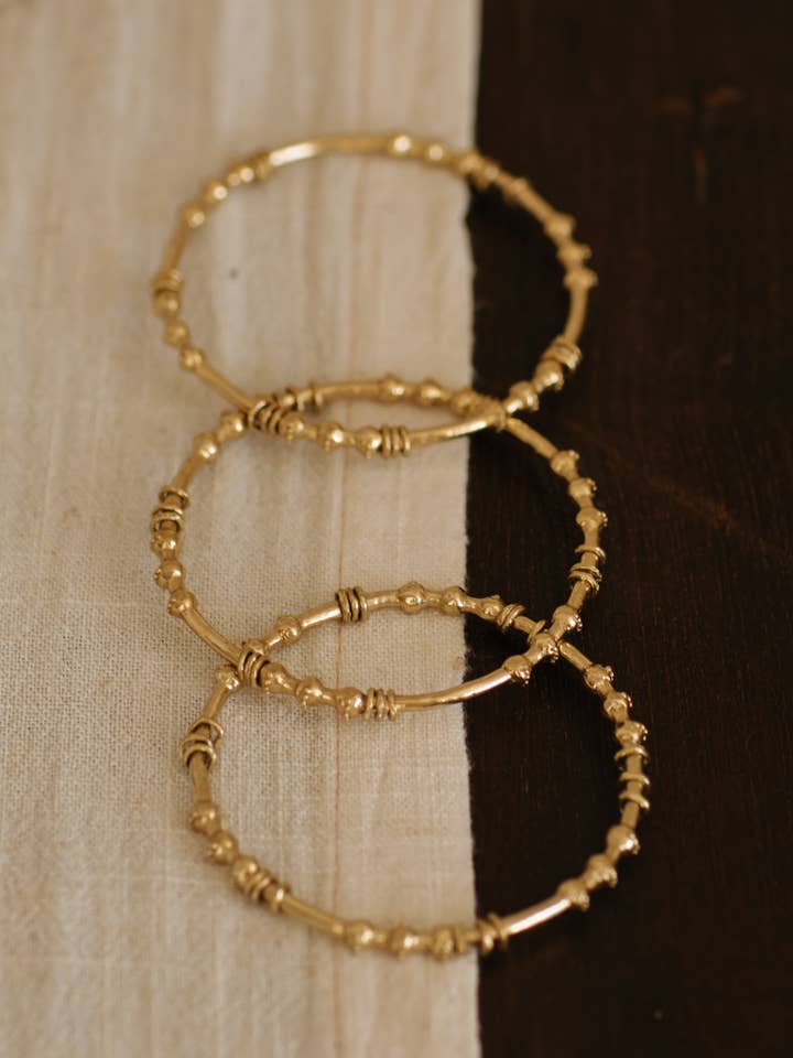 Ensemble de bracelets Kavani - Laiton pour la vente par Nakila Collective