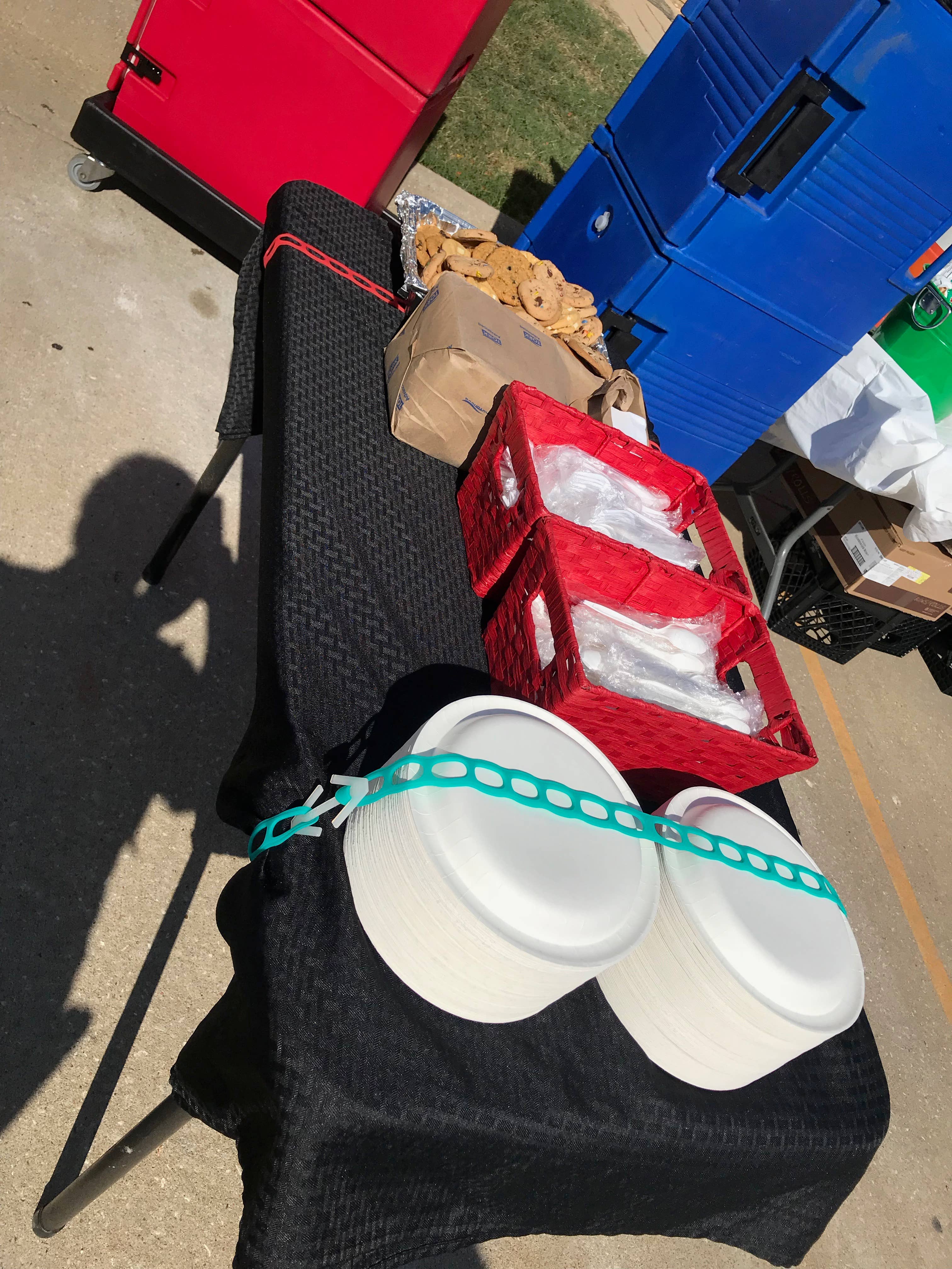 ArrowStrap - Wholesale Retailer Display - Home & Living - .B - Box with 24 straps5