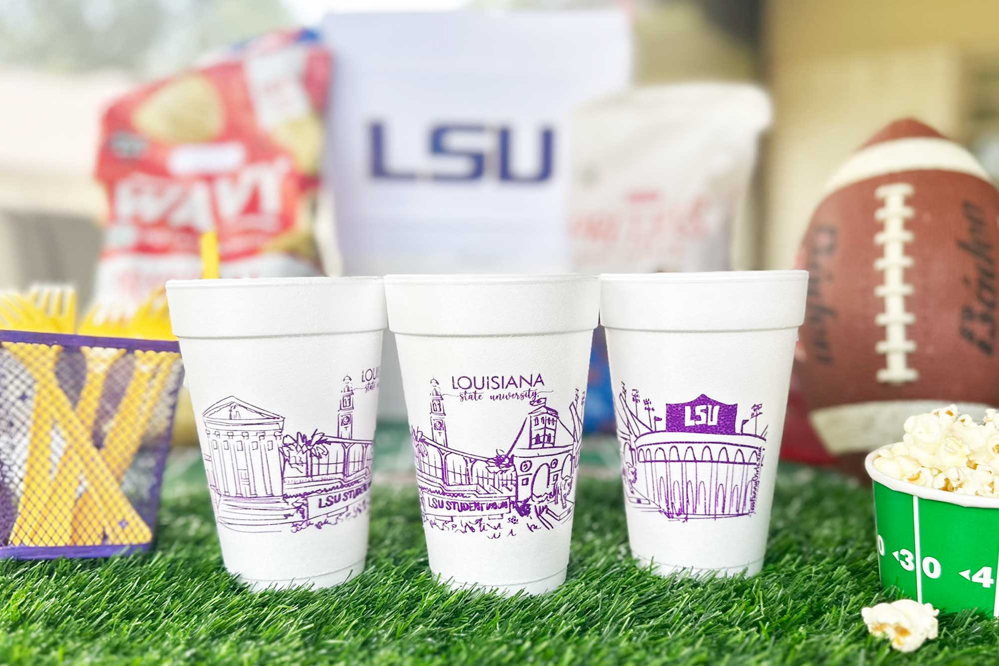 Two Funny Girls - Vente Gobelets jetables - Lot de 10 gobelets en mousse {LSU - Skyline - Baton Rouge}2