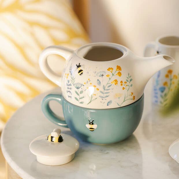 Lisa Angel – wholesale Tea set – Floral Ceramic Teapot and Mug Set