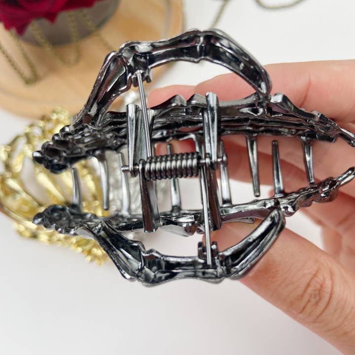 TheDivaSoap – wholesale Hair clip – Women’s – Metal Skull Hair Clip Halloween4