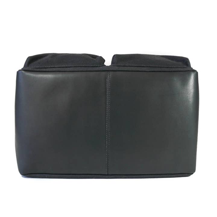 DJANGO - Wholesale Pet Carrier - Dog - Dog Carrier Bag - Black Waxed Canvas and Leather5