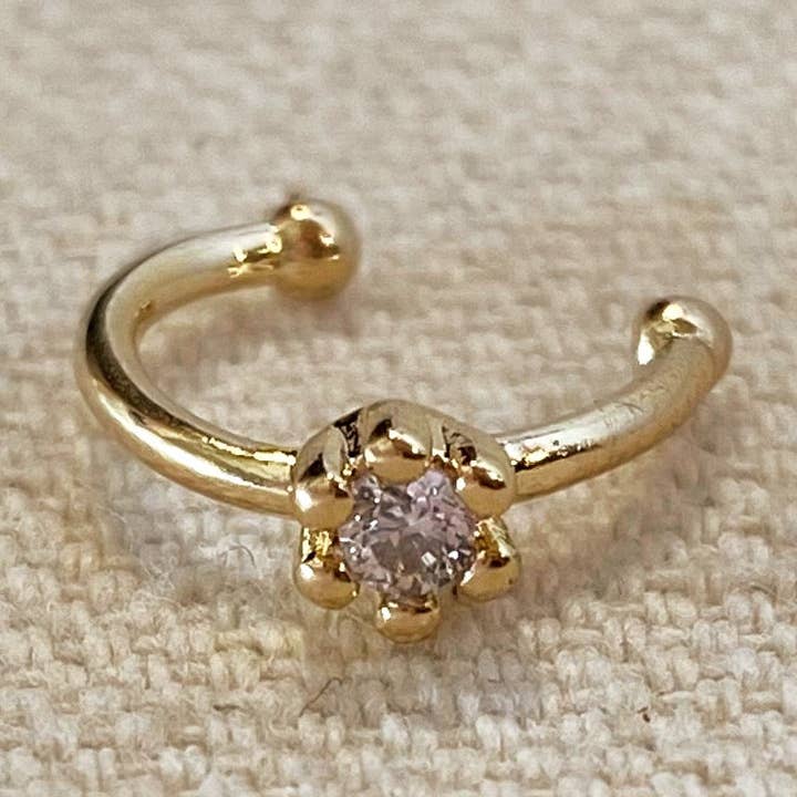 Orecchino in zirconia cubica solitaria riempito in oro 18 carati per la vendita all'ingrosso da parte di GoldFi