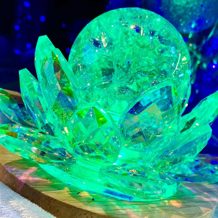 Desarwen - Wholesale Accent/Desk Lamp - Color changing color USB magic lamp aura cracked sphere2