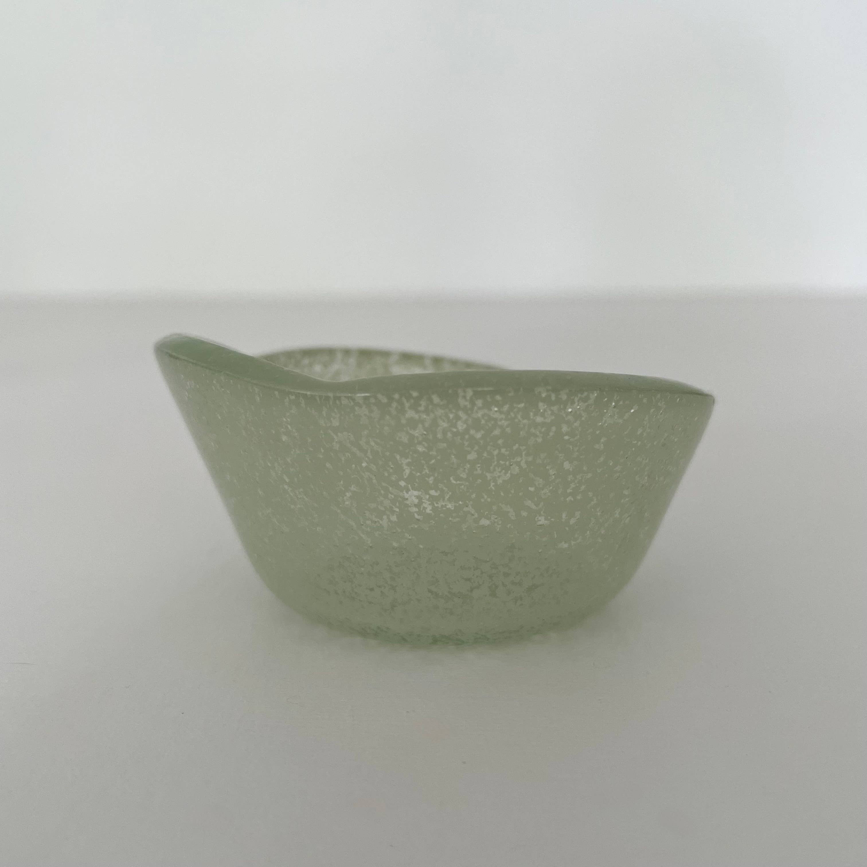 fort & field - Wholesale Condiment/Dip Bowl - Hand blown glass 2 1/2" small dish made in Turkey - 18 color24