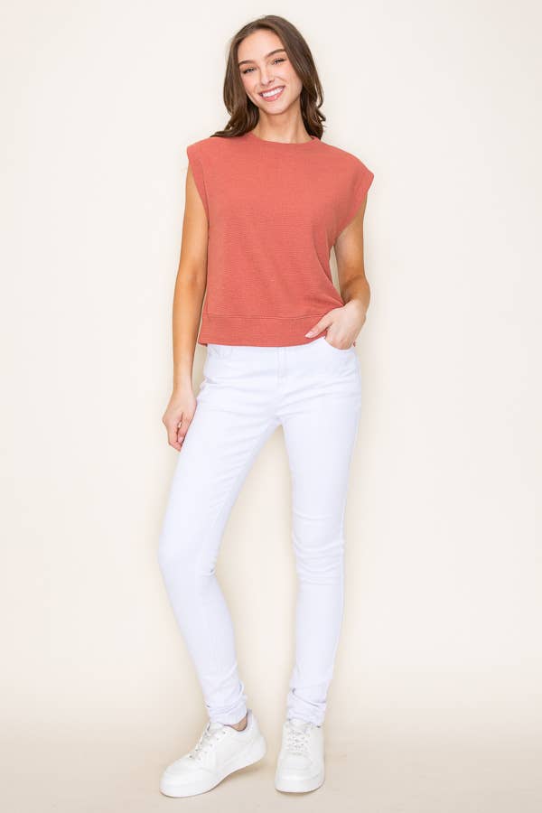 Tres Bien, Inc - Vendita all'ingrosso Top in maglia - Donna - MAGLIETTA MUSCOLARE S/L CON SCOLLO ROTONDO IN MAGLIA NUVOLATA8