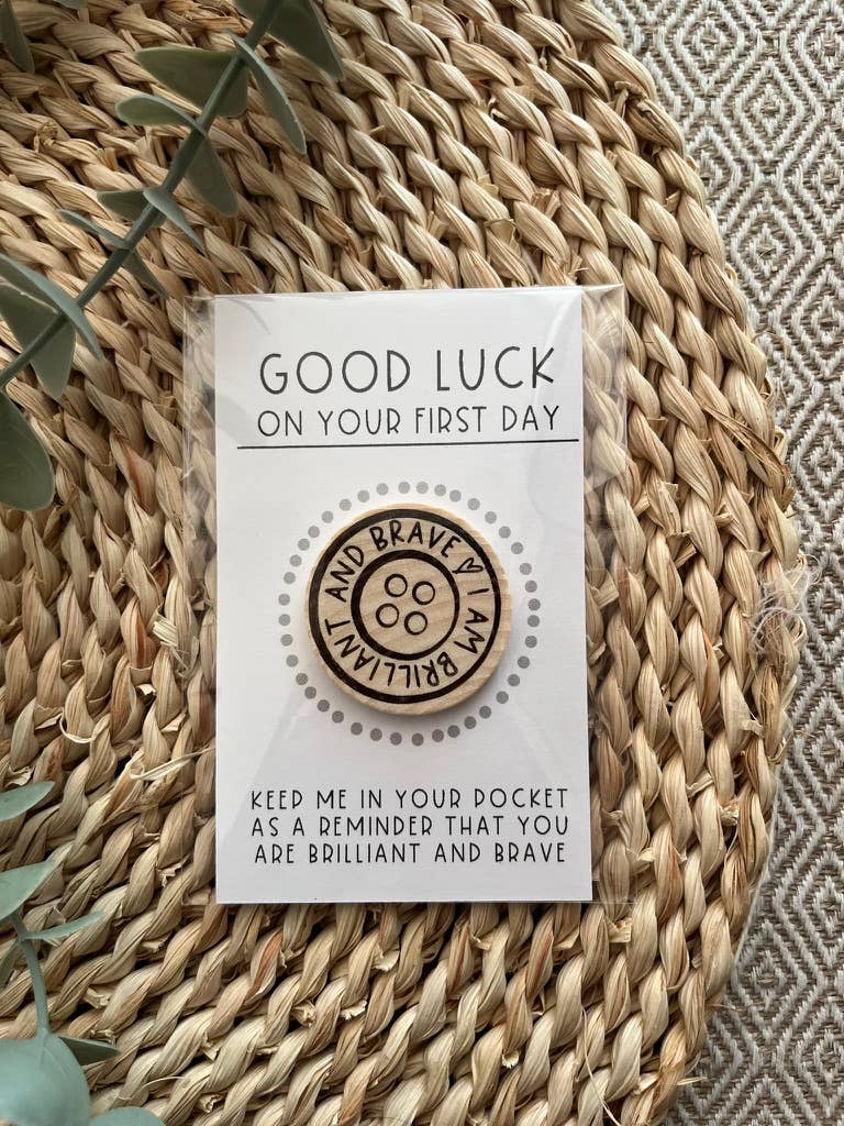 Handmade by Hammero - Vente Jeton/pièce de collection - Retour à l'école câlin de poche, bouton courageux et sourire10