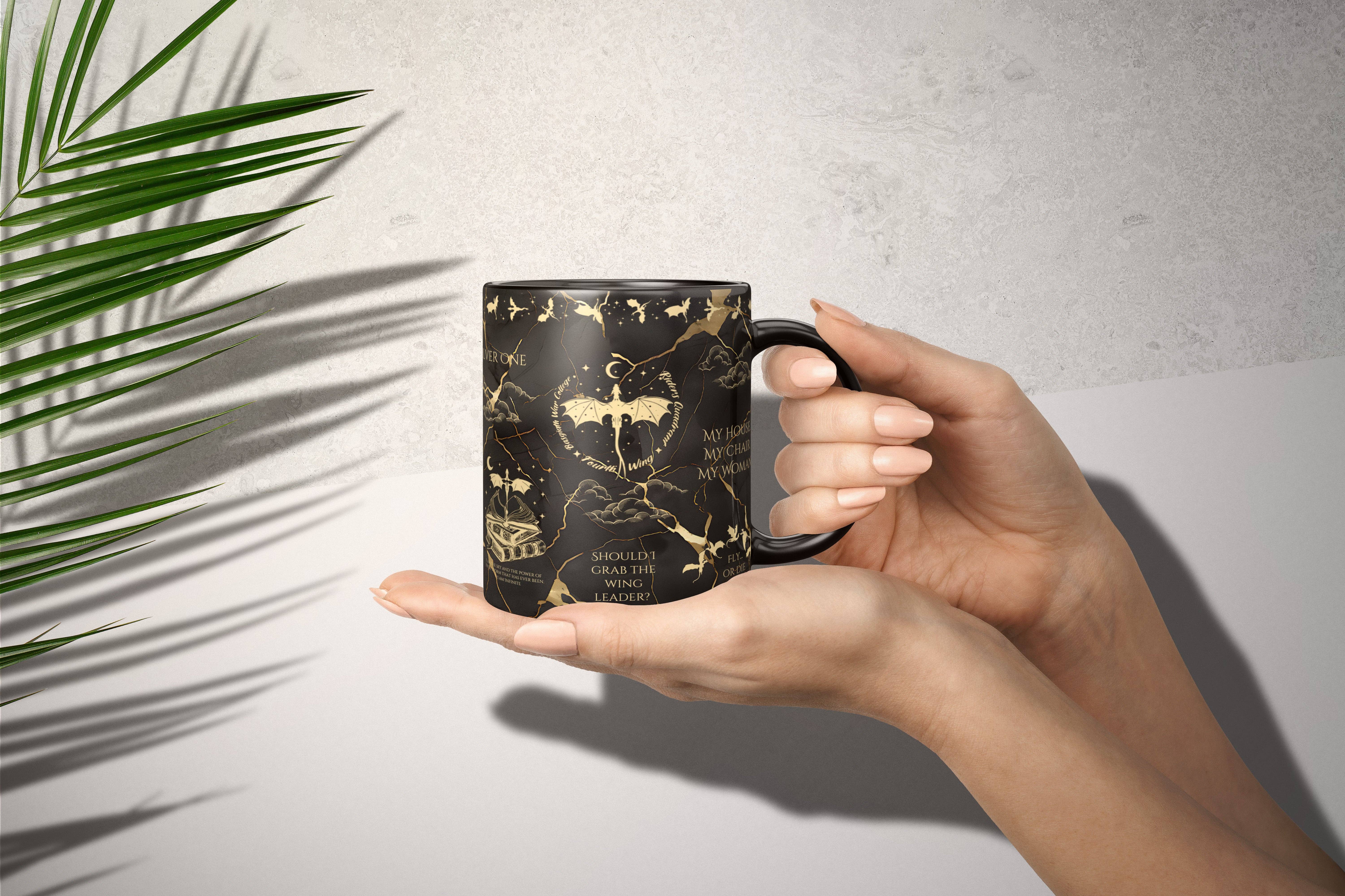 MagicMerchEmporium - Vendita all'ingrosso Tazza - Tazza Nero & Oro Fourth Wing1