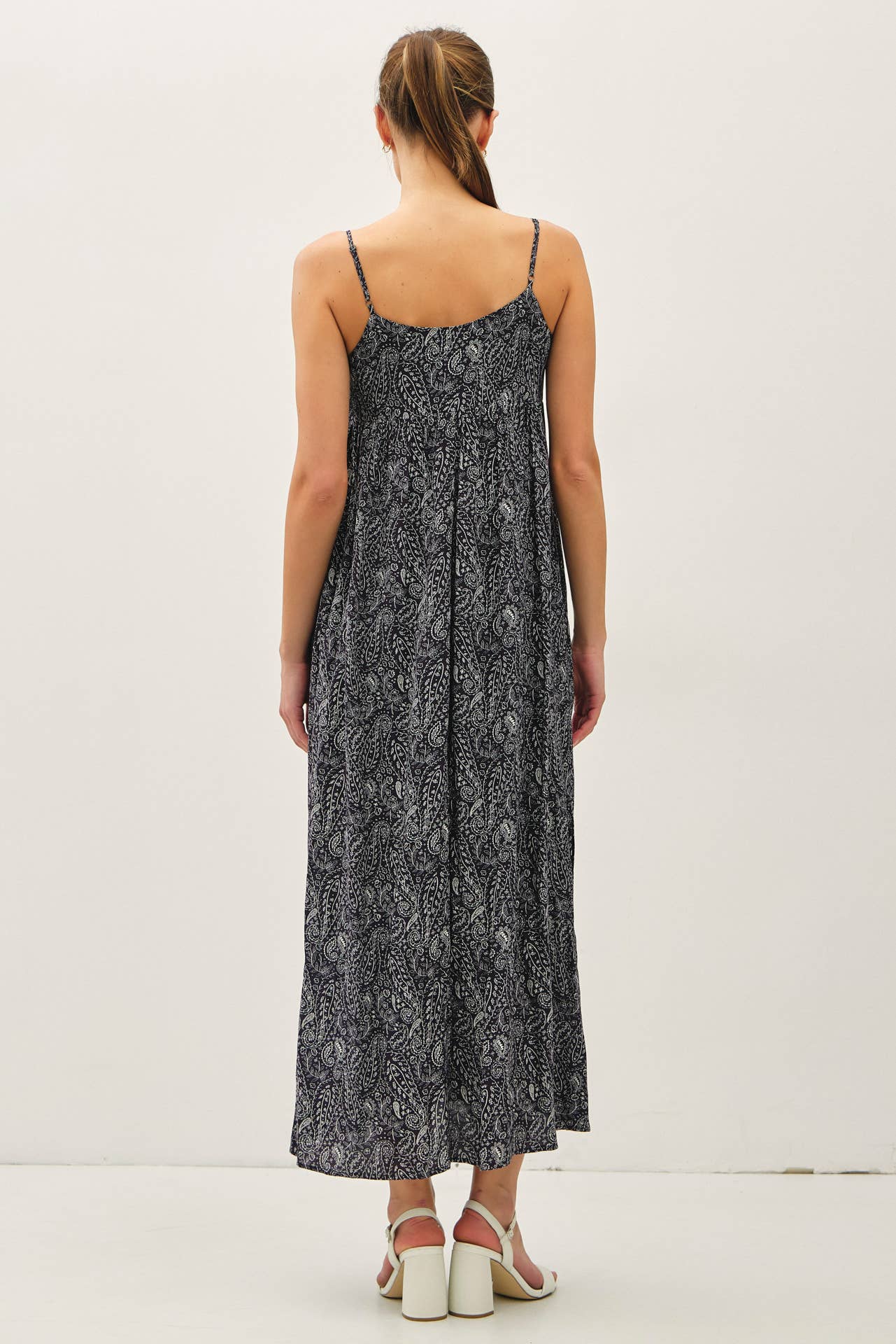 Be Cool - Wholesale Dress - Women's - PAISLEY PRINT MAXI DRESS WITH ADJUSTABLE STRAPS 3