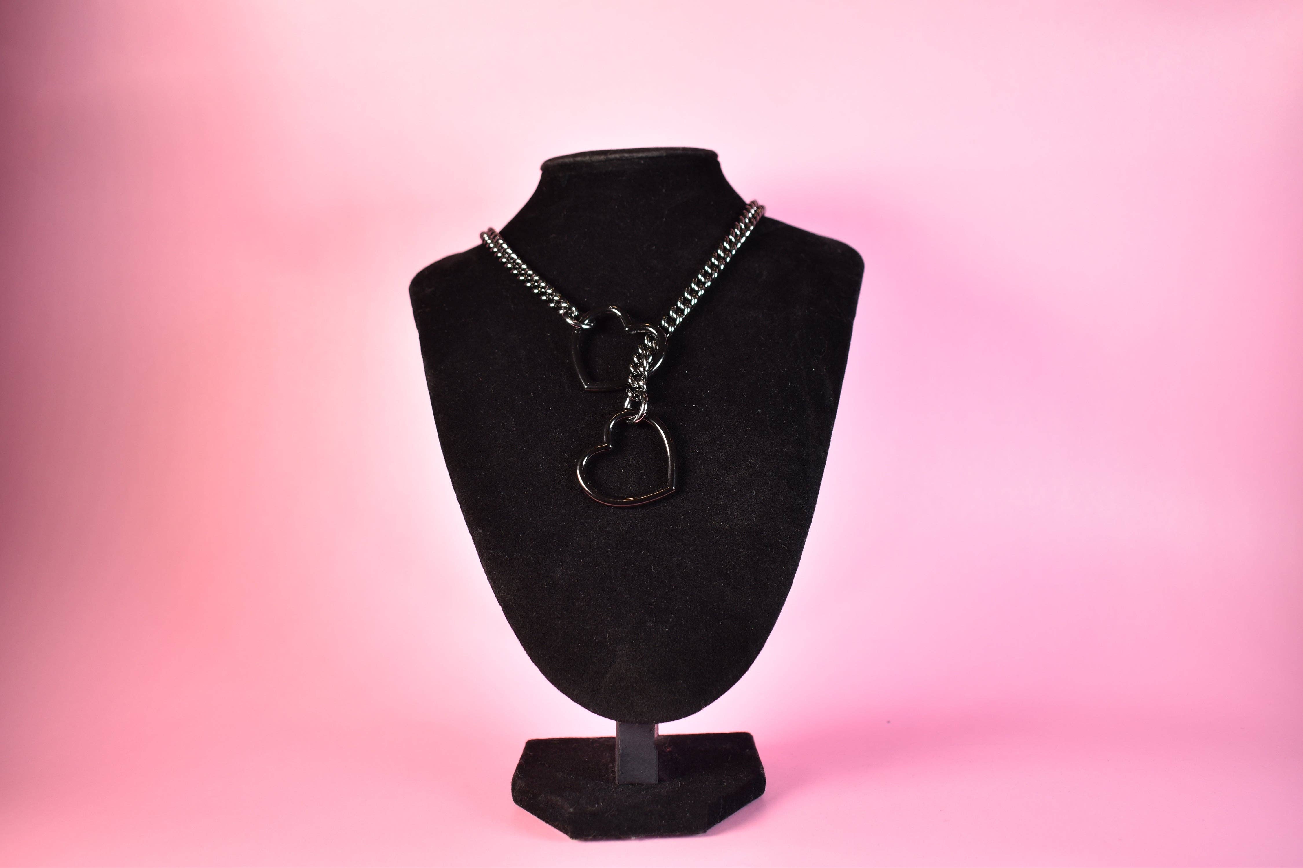 Naughty Pawsies - Wholesale Sex Toy - Gunmetal + Black Heart Ring Slip Chain3