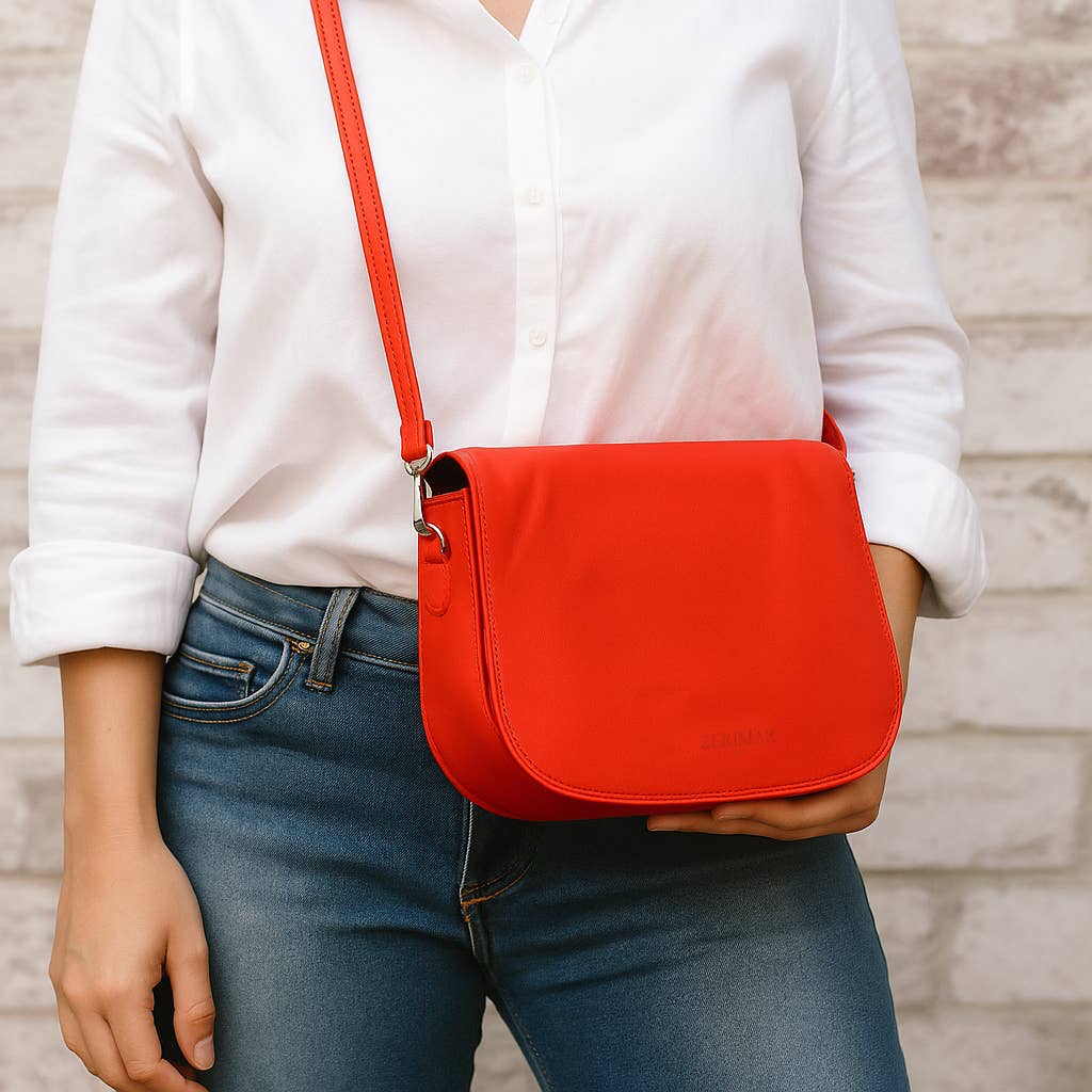 Zerimar 1942 - Wholesale Shoulder Bag - Women's - Zerimar Bolso Bandolera 100% Piel Medidas: 20x8x254