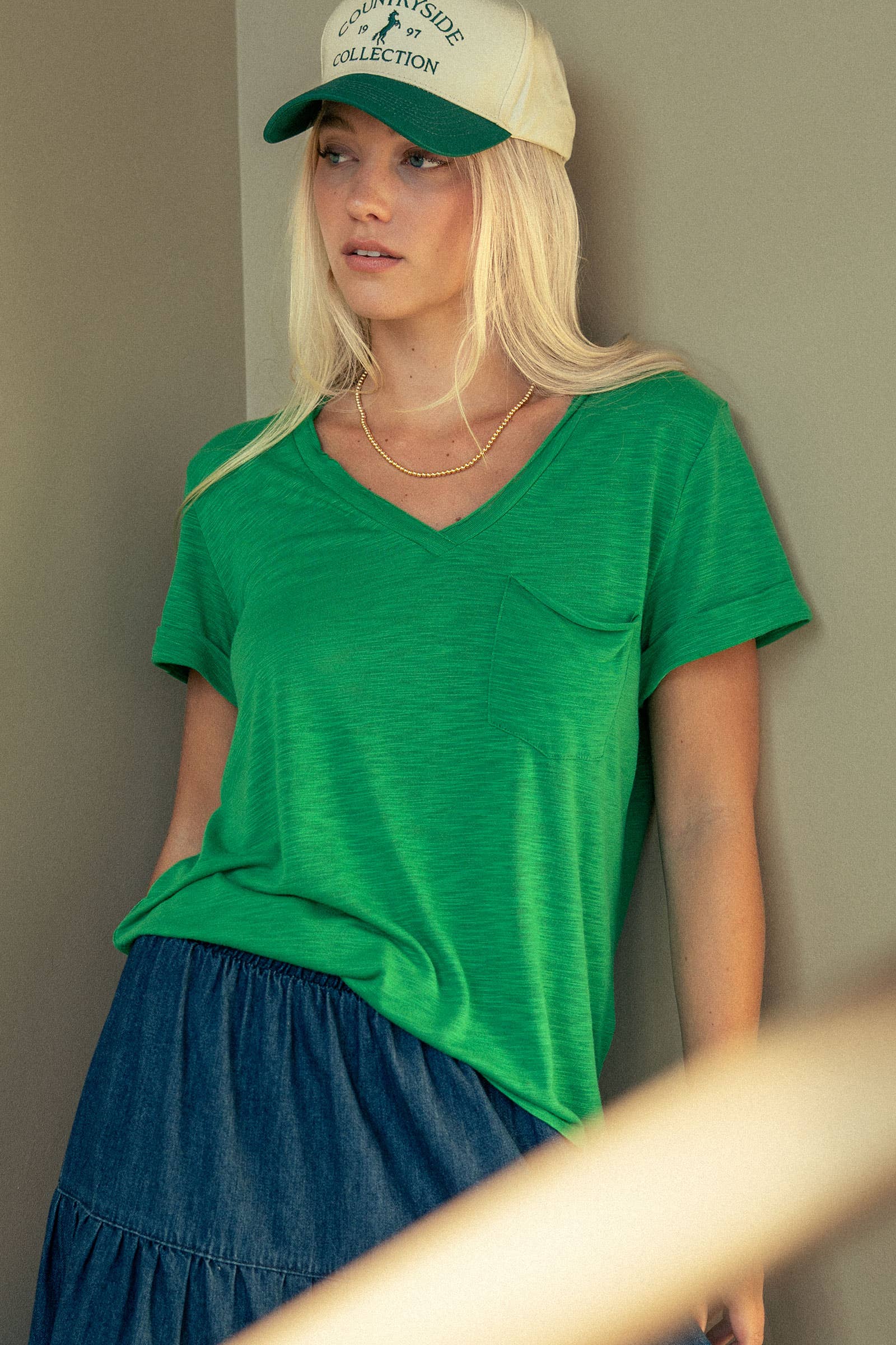 Urban Daizy - Wholesale T-Shirt - Women's - Rolled Sleeve V-Neck Pocket Tee10