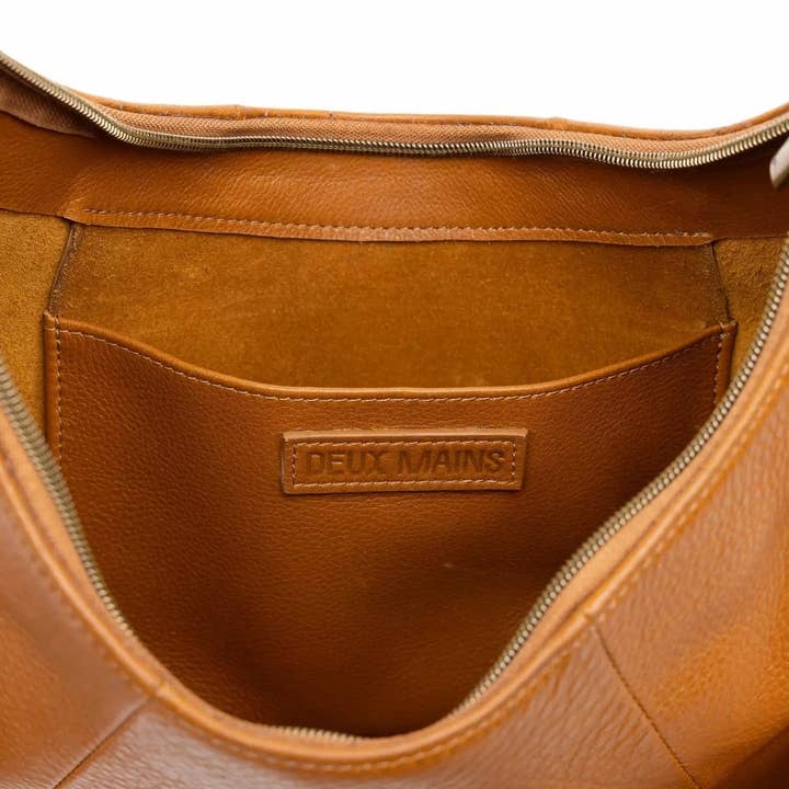 Deux Mains: Haiti Fair Trade - Wholesale Shoulder Bag - Women's - Saddle Shoulder Bag19