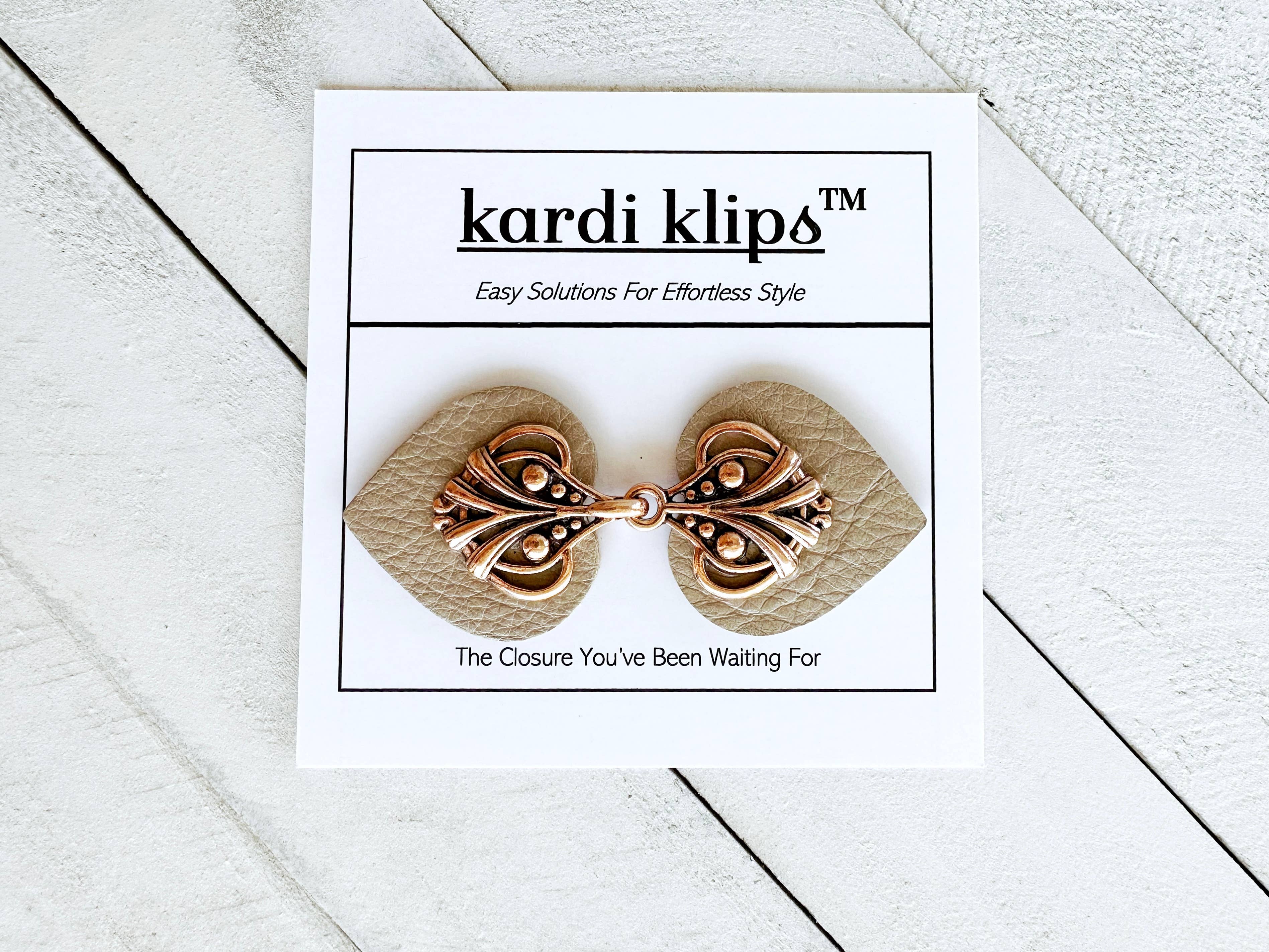 KardiKlips – Engroshandel Tørklædeclips - Dame – Kobber Cinch Clip til tøj, Unikt gavetilbehør2