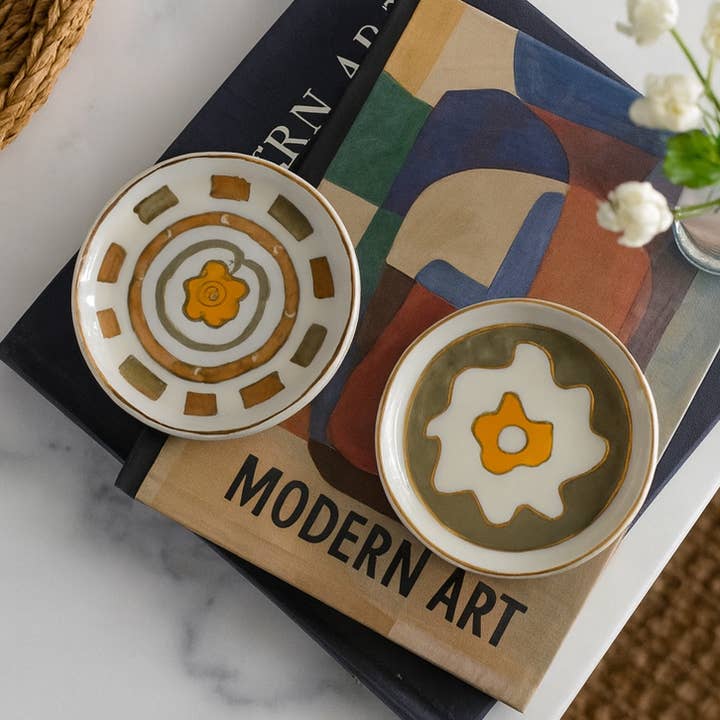 Håndlavede håndmalede plader, boligindretning, vægindretning. for engroshandel hos Design by Pouneh