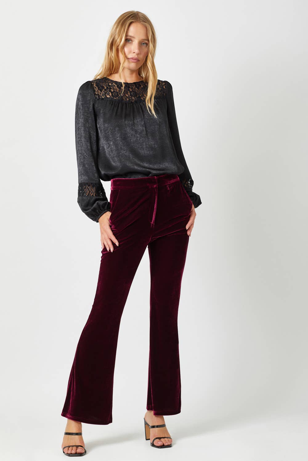 Mystree - Vendita all'ingrosso Pantalone - Donna - Pantaloni Flare in velluto 6030020