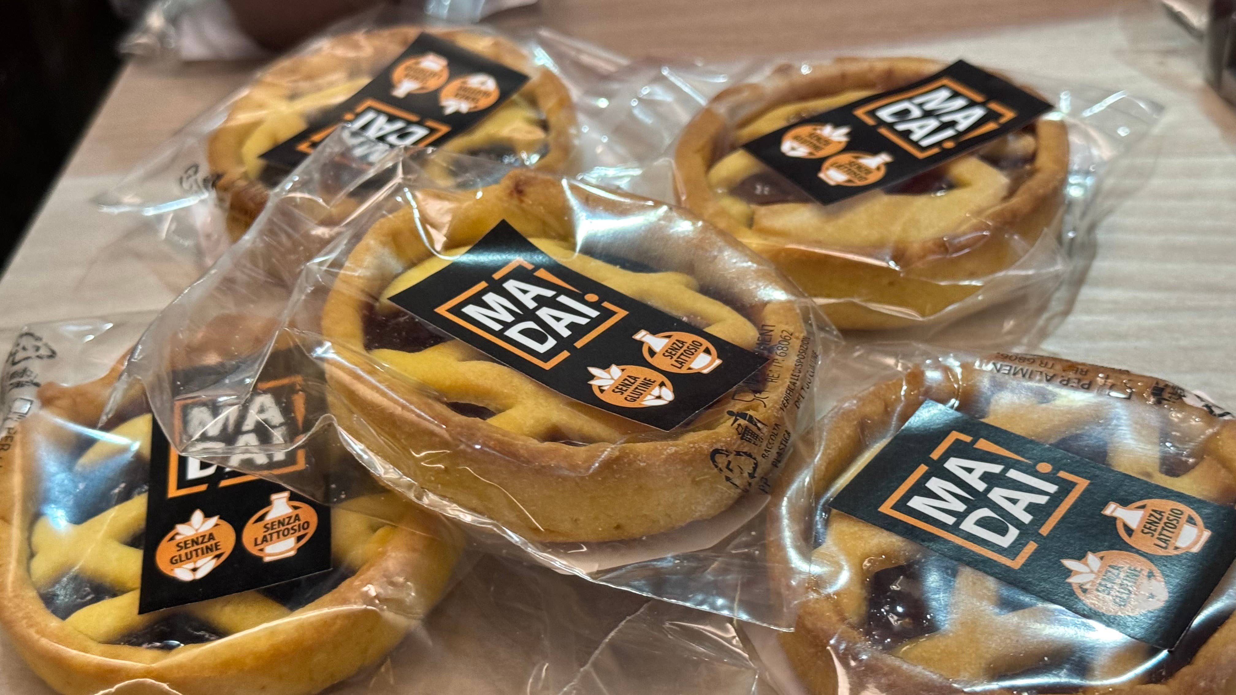 SPAZIOGOLOSO! laboratorio artigianale senza glutine - Wholesale Cookie - Single serving tart with hazelnut cream 80 g GLUTEN F2