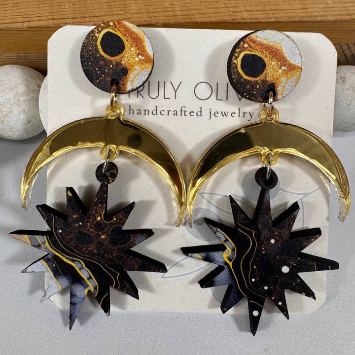 Elegant av månen och stjärnornas dinglande örhängen för wholesale av Truly Olive