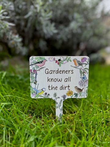 Gardeners Know All The Dirt Garden Sign for wholesale by Gifted Wholesale Ltd