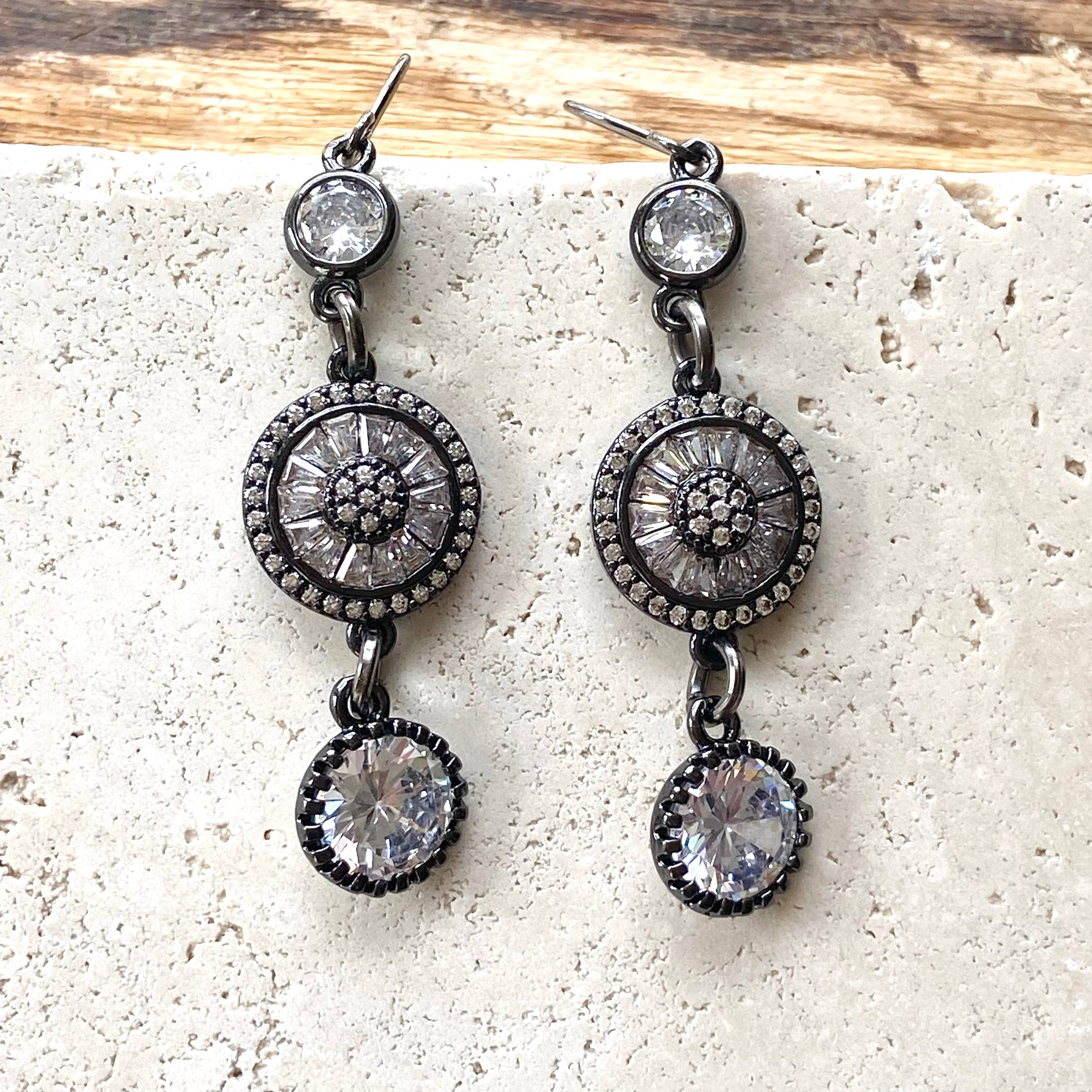 VB&CO Designs Handmade Jewelry – Engroshandel Hængeøreringe og creoløreringe – Sparkly formelle øreringe brude boutique salon smykker2