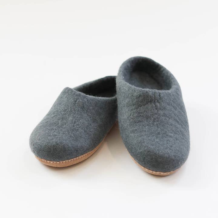 Ethik - Wholesale Slippers - Women's - Wool Felt House Slippers1