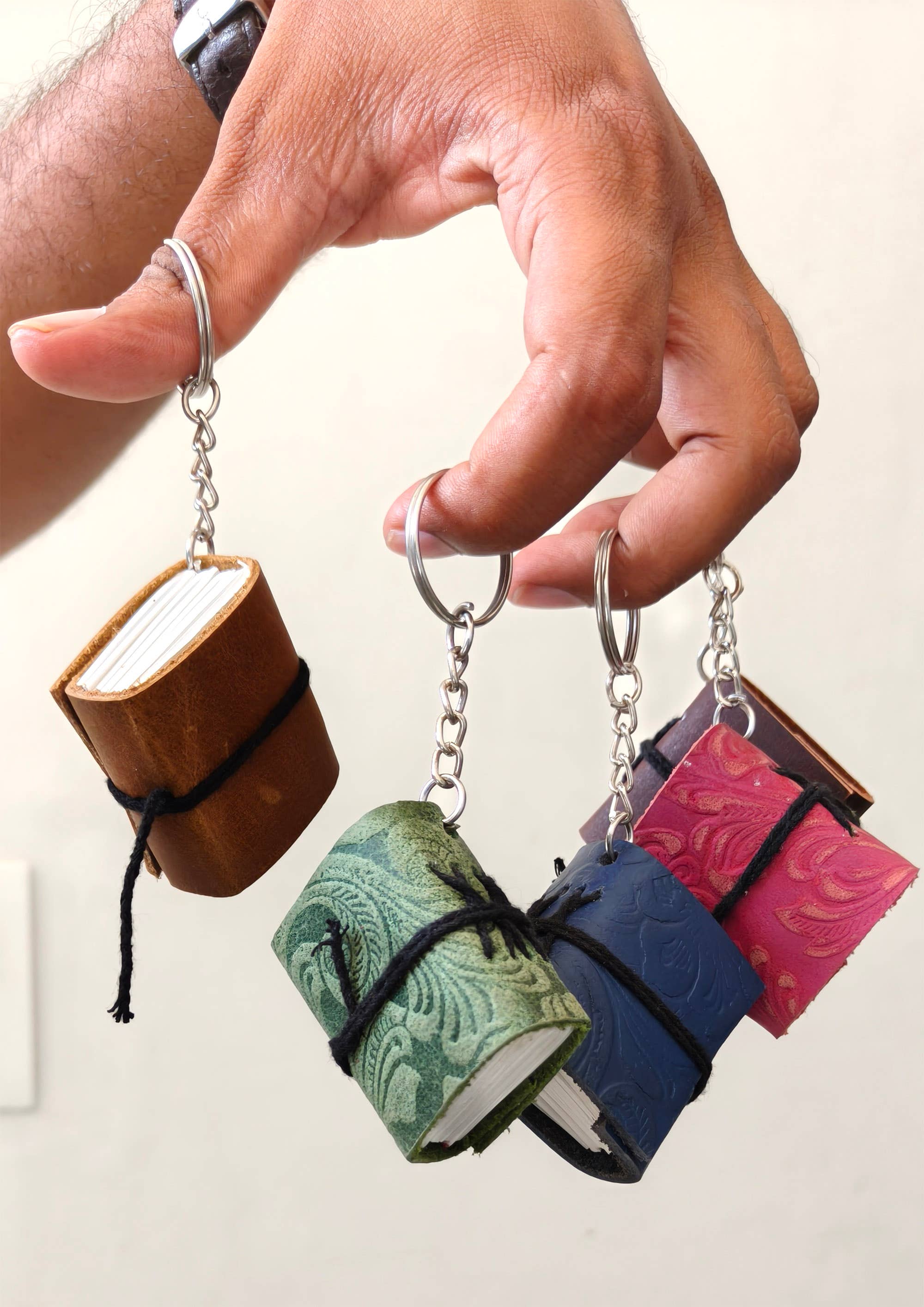 Billion Brothers - Vendita all'ingrosso Portachiavi - Unisex - Portachiavi con Mini Diario in Pelle Migliori Piccoli Regali3