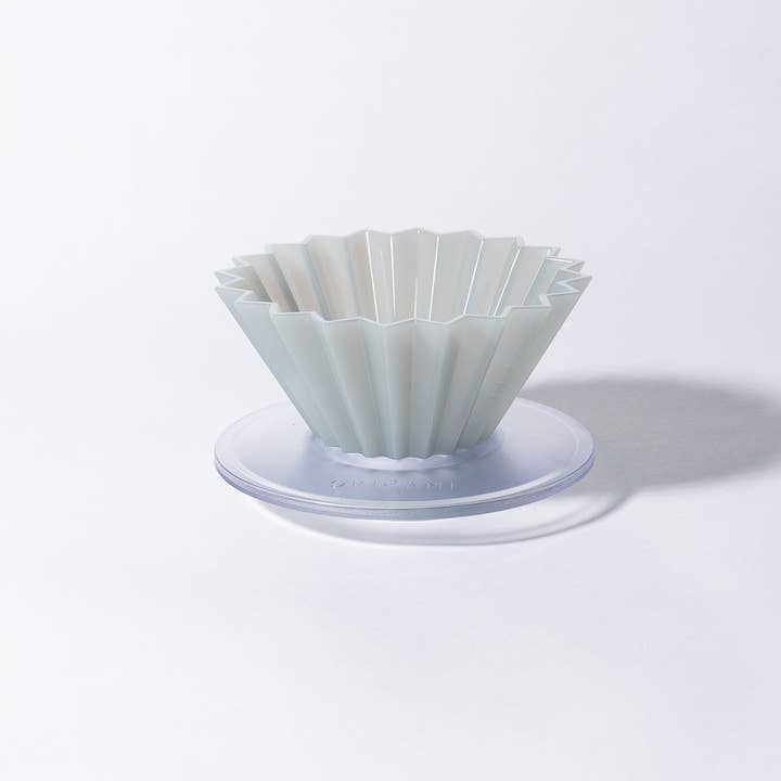 Slow Pour Supply - Wholesale Pour Over & Dripper - Air S Brewer Set - Brewer + Filter + Holder4