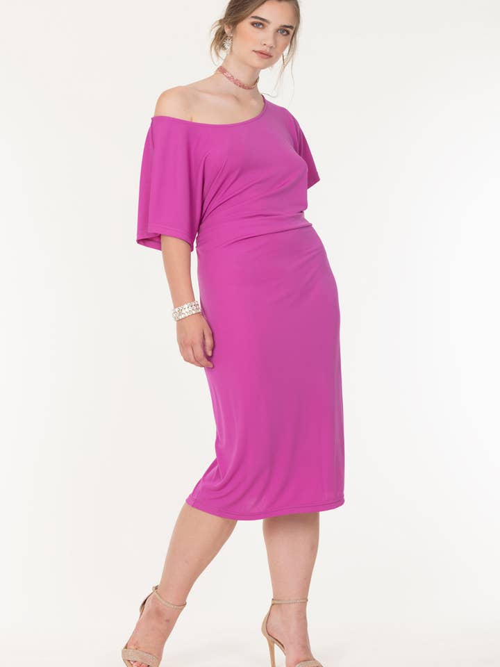 Off-shoulder kjole for engroshandel hos More By Siste's