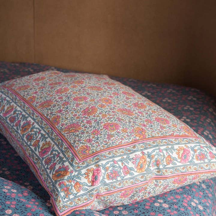 Jardin d hiver en ivoire Valerie Pillowcase - flowers - pink - orange - green for wholesale on Faire