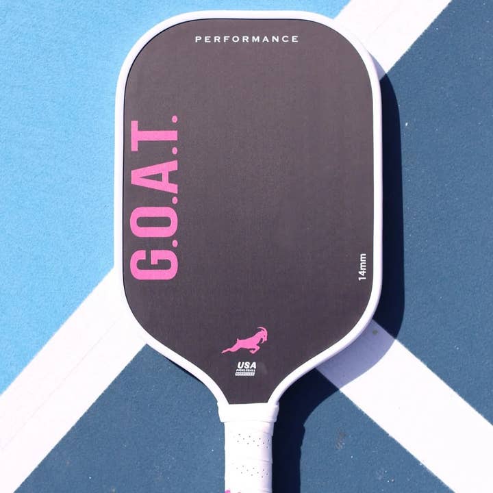 Pagaie Performance rose vif de 14 mm pour la vente par G.O.A.T. Paddle