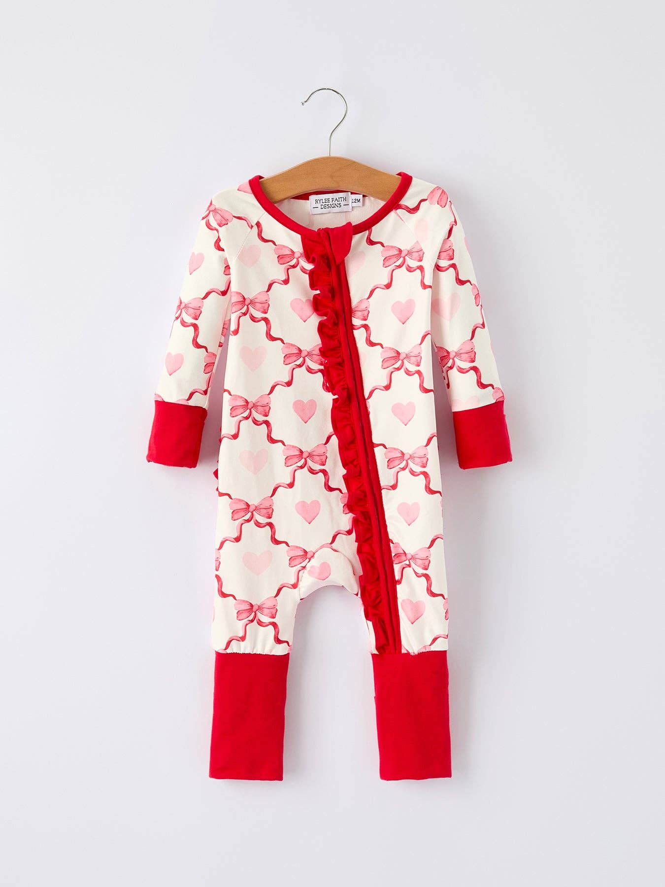 Rylee Faith Designs - Wholesale Rompertje - Baby - Valentijnsdag Baby Meisjes Romper met Hart- en Strikprint5