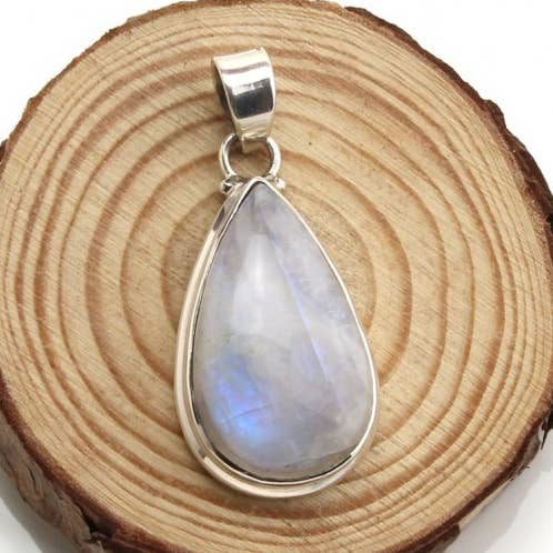 Moonstone teardrop in silver, pendant for wholesale by UniArt
