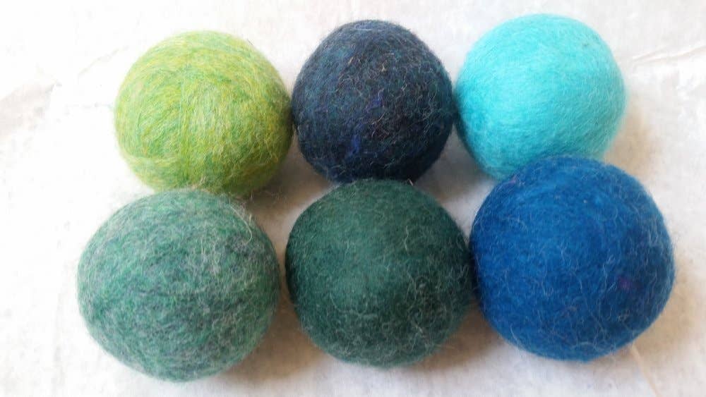 Bog Berry Dryer Balls - Wholesale Dryer Balls - Trees and Seas - Set of 6 Wool Dryer Balls zero waste1
