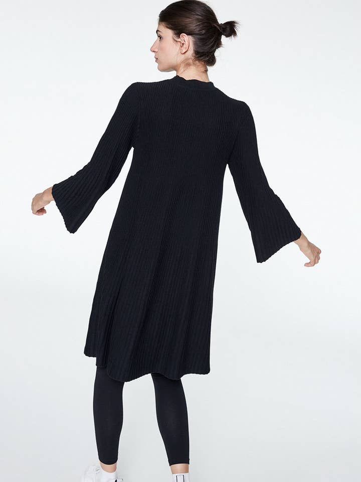 Liria Dress in Black for wholesale by Veneka