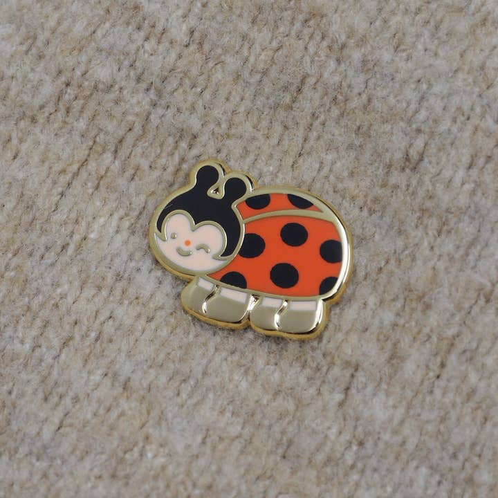 natamori - Wholesale Lapel Pin/Button - ladybug • enamel pin2